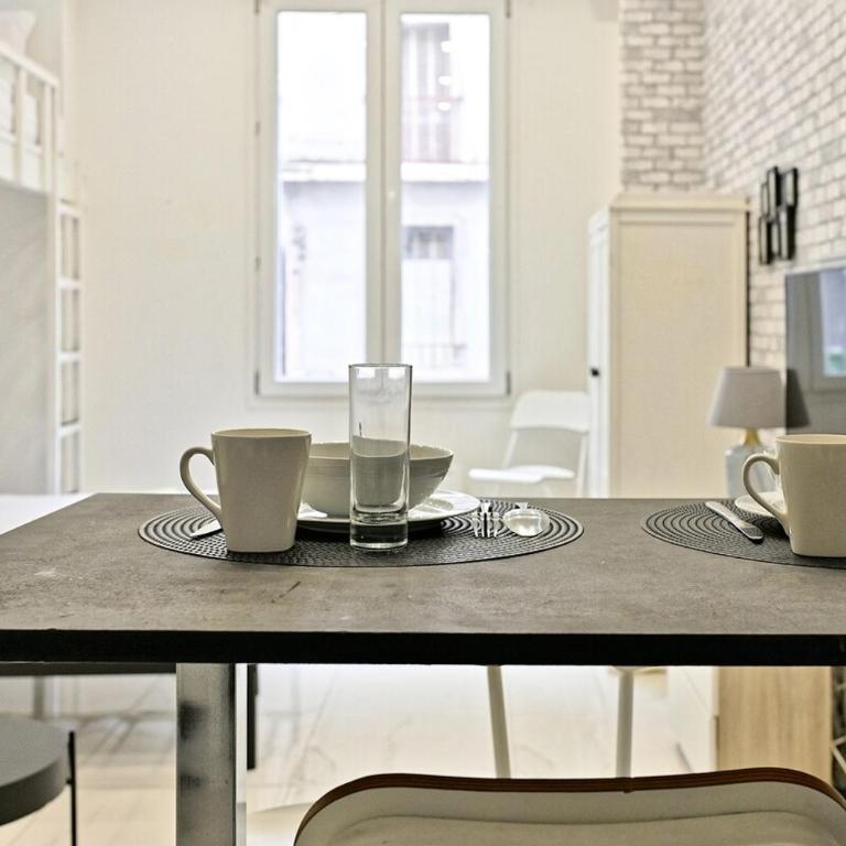 Studio Cosy Proche de Montmartre Charme du 18e - Studio - 20