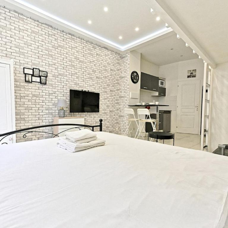 Studio Cosy Proche de Montmartre Charme du 18e - Studio - 21