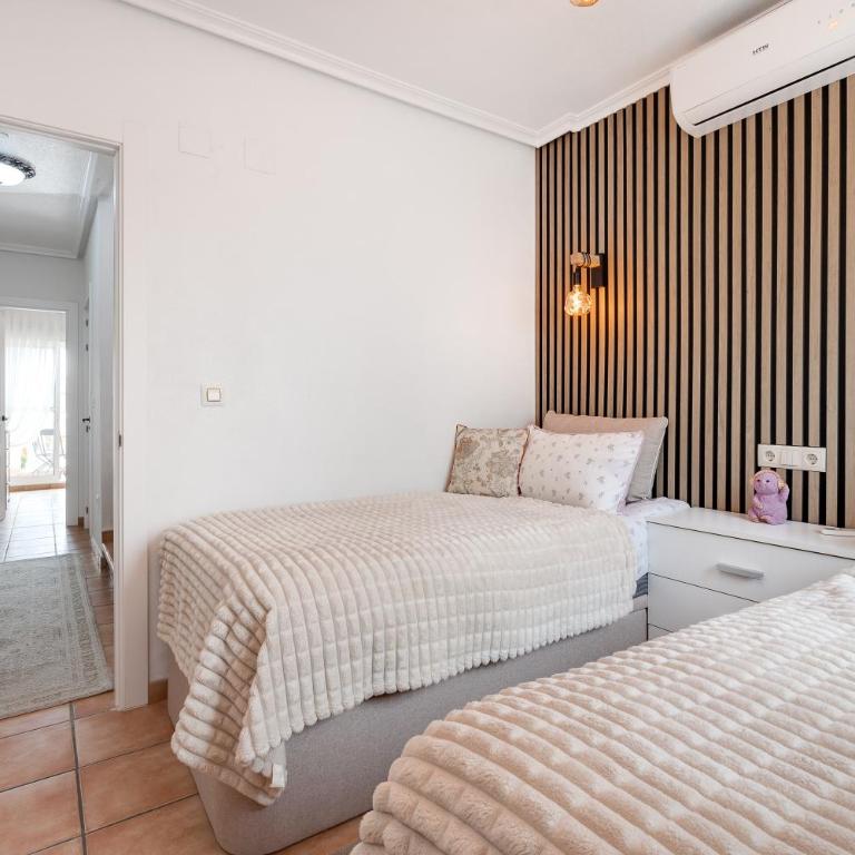 First line detached house, Cabo Roig - Apartamento de 2 dormitorios - 23
