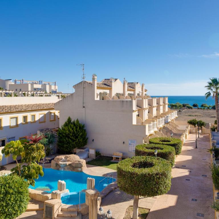 First line detached house, Cabo Roig - Apartamento de 2 dormitorios - 30