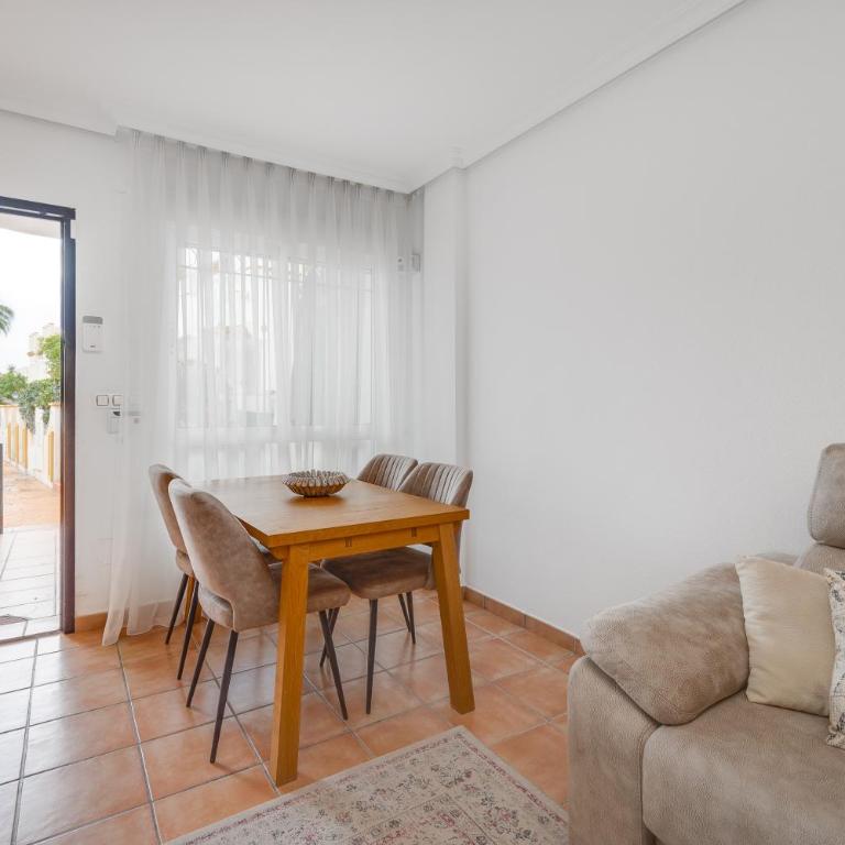 First line detached house, Cabo Roig - Apartamento de 2 dormitorios - 14