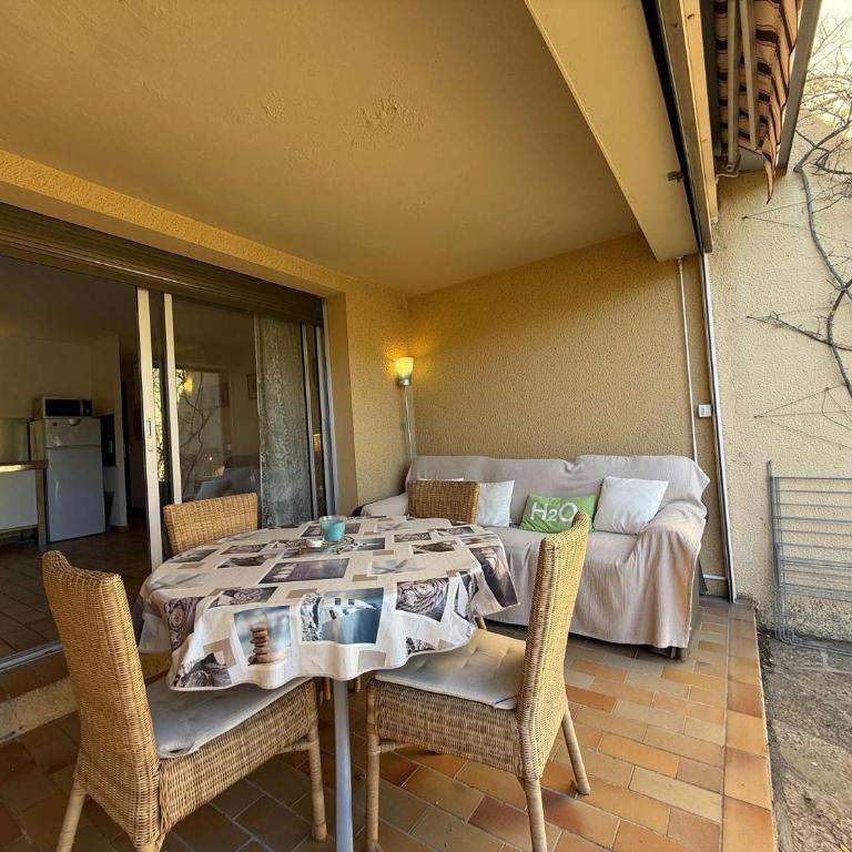 T2 en rez de jardin , proche plage de St Clair et commerces - Appartement 1 Chambre avec Jardin - 5