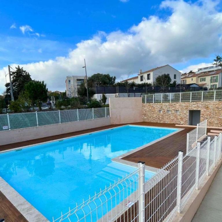T3 spacieux- Clim- Piscine - Appartement 2 Chambres avec Balcon - 2