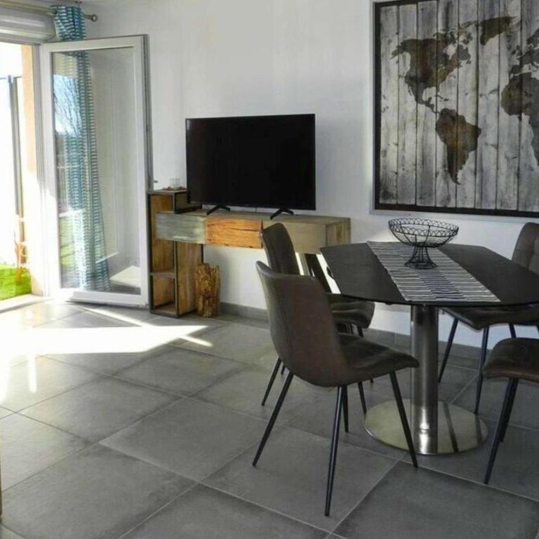 T3 spacieux- Clim- Piscine - Appartement 2 Chambres avec Balcon - 6