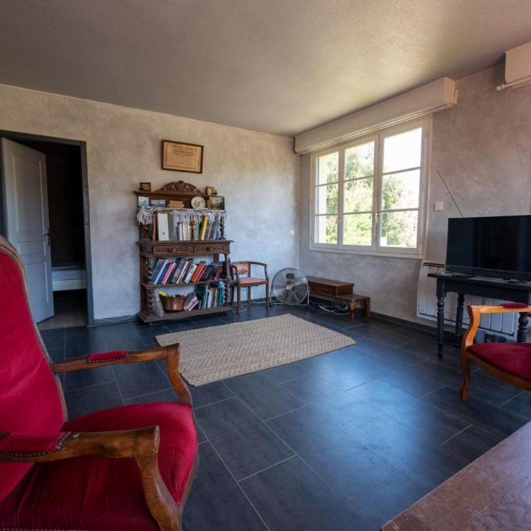 T4 , Jardin arboré et plages à moins de 5 min à pieds - Three-Bedroom Apartment - 12