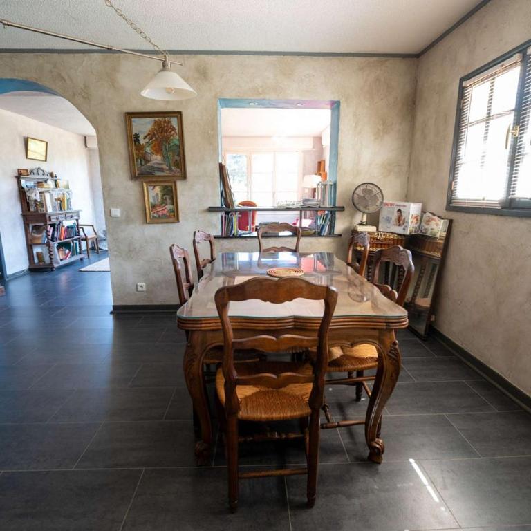 T4 , Jardin arboré et plages à moins de 5 min à pieds - Three-Bedroom Apartment - 14