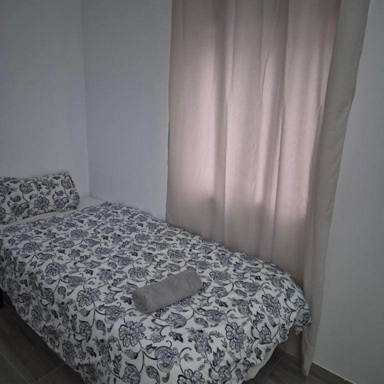 CENTRUM F - Three-Bedroom Deluxe Apartment - 9