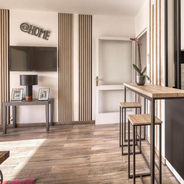 Studio neuf bord de mer Le Lavandou - Piscine - Tennis - Boulodrome dans la résidence - Apartment mit 1 Schlafzimmer - 1