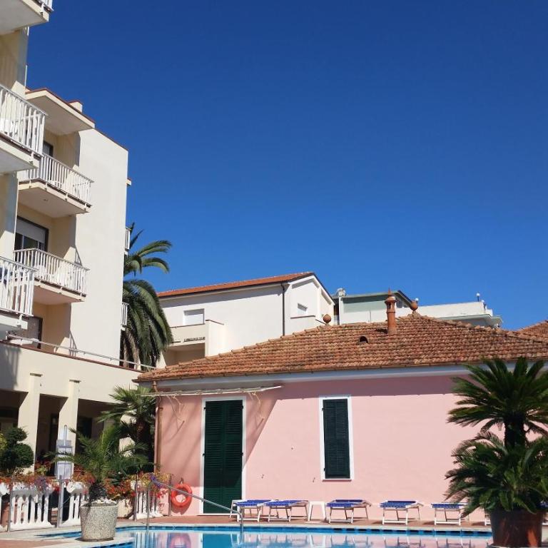 Hotel Splendid - Camera Familiare - 1