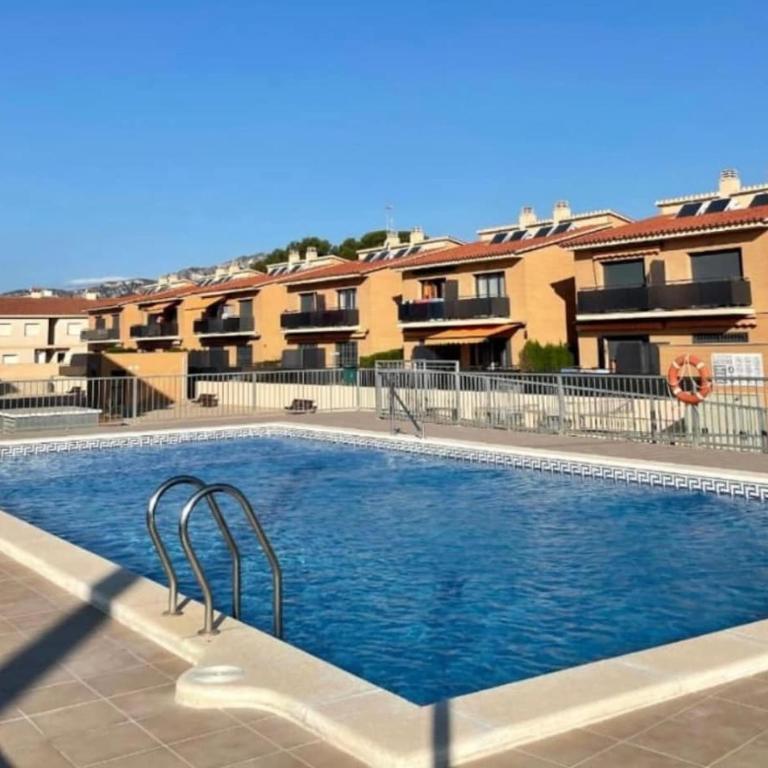 Apartamento familiar con piscina - Apartamento de 2 dormitorios - 3