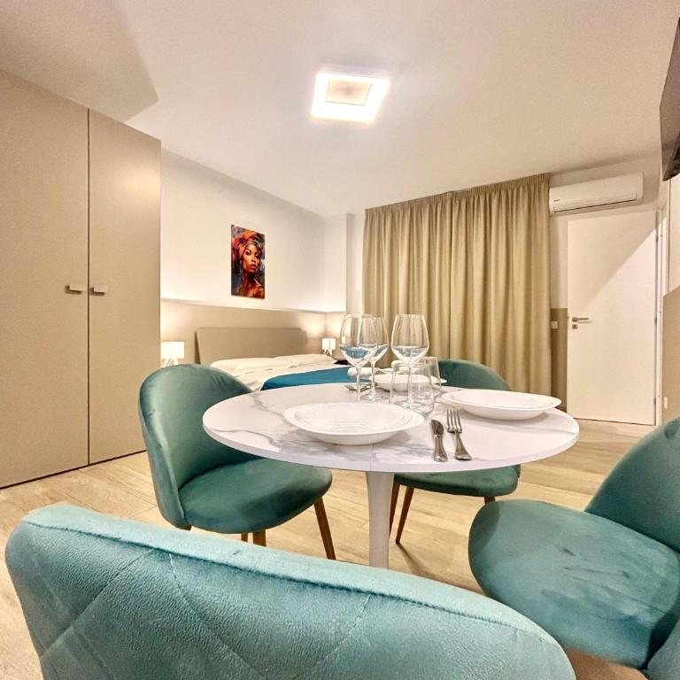 La Dolce Vita Infinity Suite - Apartment - 1