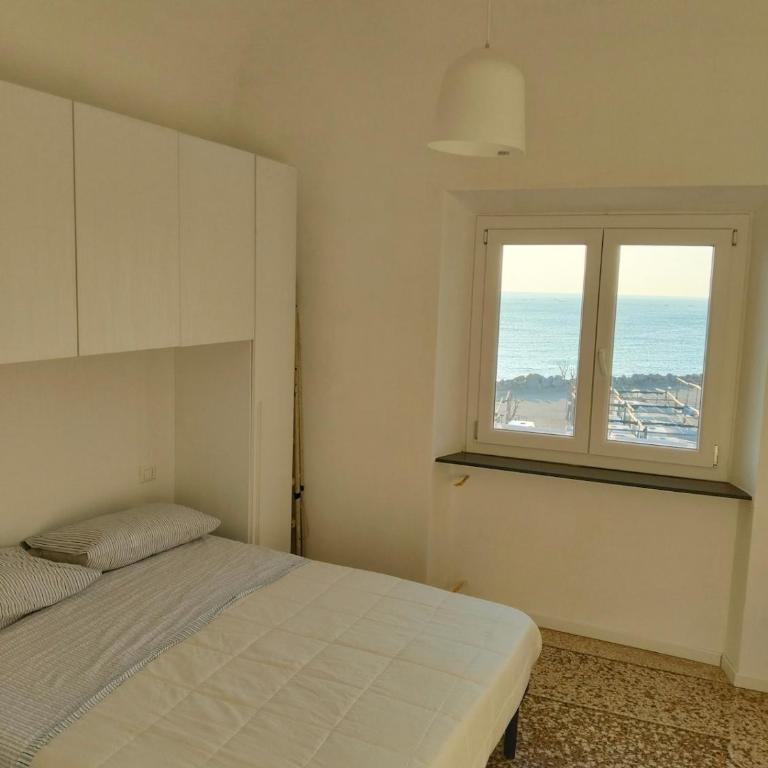 4 Finestre sul mare - Appartamento Deluxe con 2 Camere da Letto - 3