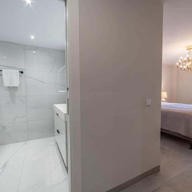 Frontline Apartment Sea Views - Pool - Center - Apartamento de 3 dormitorios con vistas al océano - 22