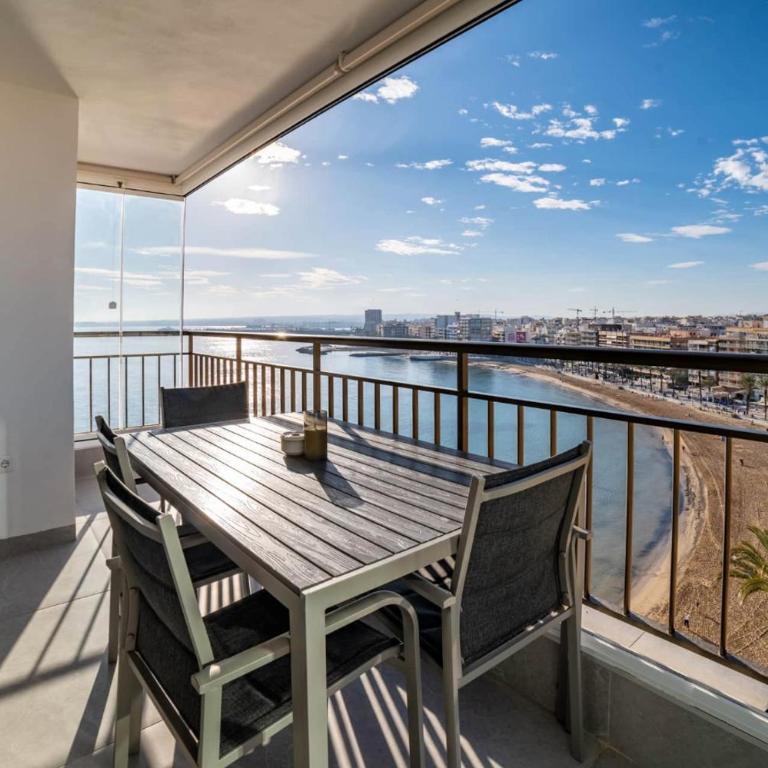 Frontline Apartment Sea Views - Pool - Center - Apartamento de 3 dormitorios con vistas al océano - 3