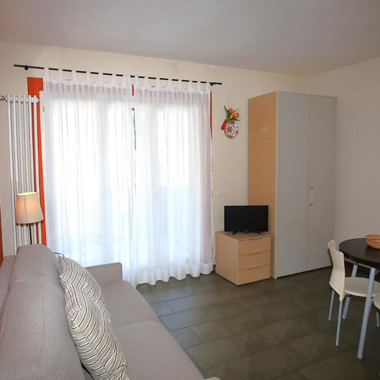 Cascina nel Bosco - Appartamento con 1 Camera da Letto con Giardino Privato e Terrazza Vista Lago - 32