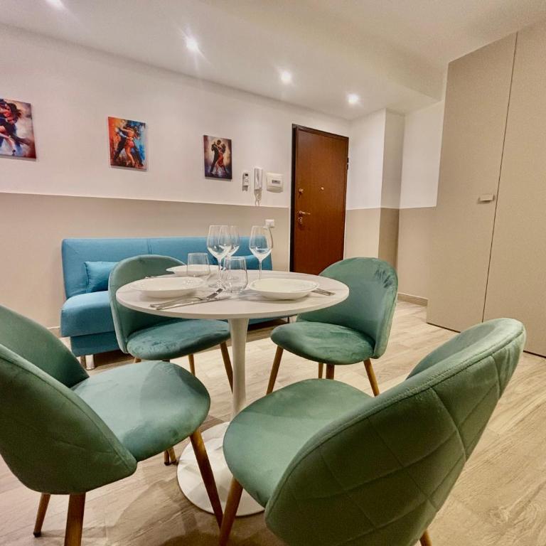 La Dolce Vita Infinity Suite - Apartment - 4