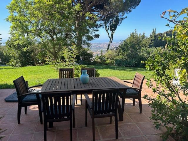Villa Loupiro - Villa - 23