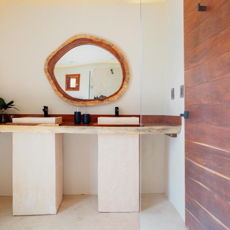 Ha'as Naj Suites Bananas - One-Bedroom Apartment with Pool View - 3