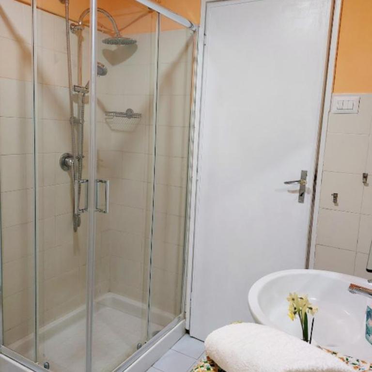 Casa Pott - Camera Matrimoniale con Bagno Privato - 5