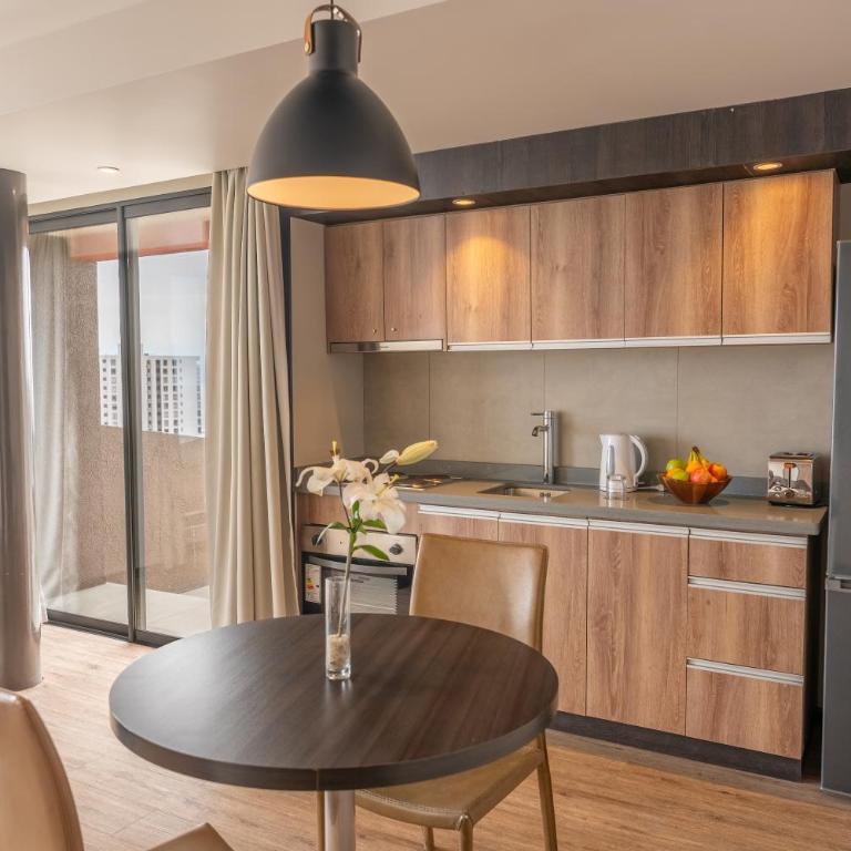 Studio 56 Apart Hotel by Terrado Iquique - Superior One-Bedroom Apartment with Balcony - 3