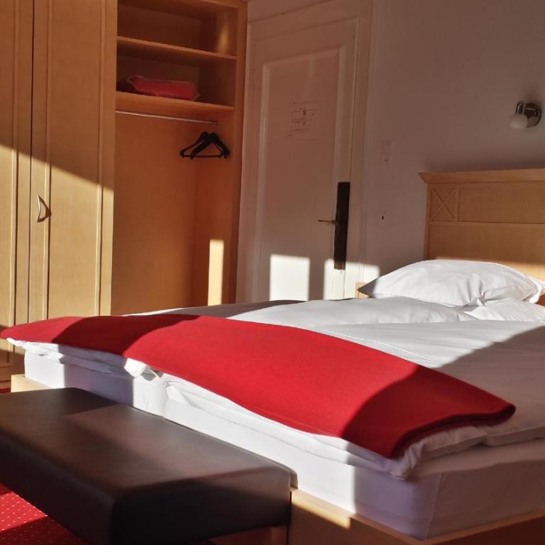 Hôtel Splendide - Chambre Double Supérieure avec Balcon et Vue sur la Montagne - 11