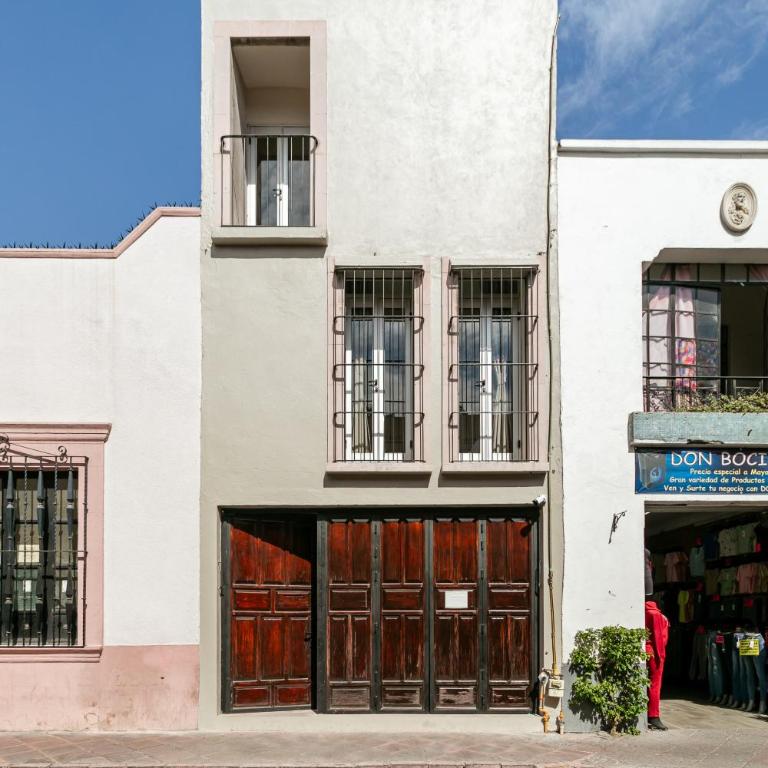 Allende By Homirent - One-Bedroom Apartment - 2