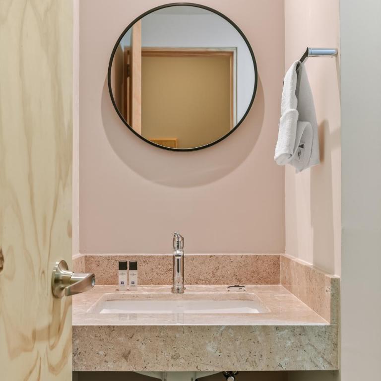 Allende By Homirent - One-Bedroom Apartment - 6