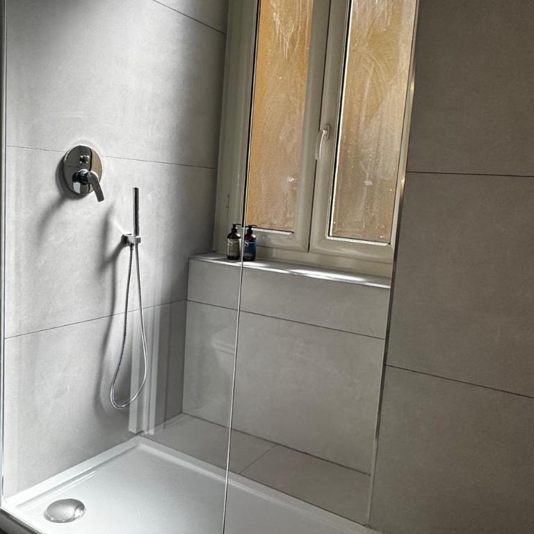 Scugnizzo Apartment - One-Bedroom Apartment with Spa Bath - 59