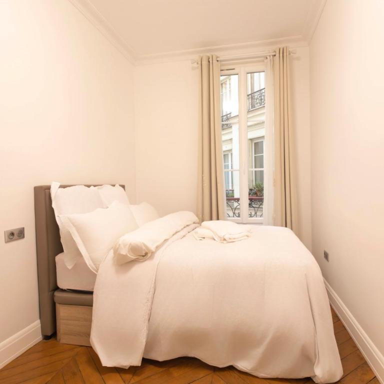 Luxury Royal Suite, 118 square meters, notre dame, 3 bedrooms - Appartement 3 Chambres Premium avec Balcon - 13