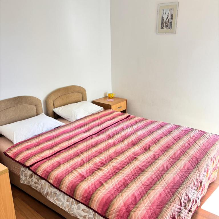 Montetolgay - One-Bedroom Apartment - 2