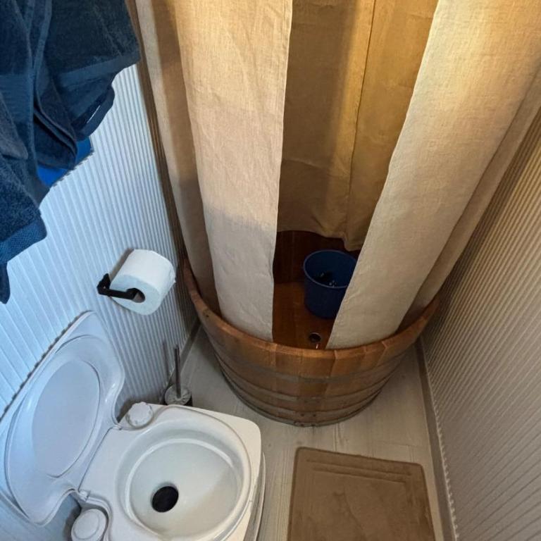 Oh, Mon Bateau! No running water, bez tekuce vode - One-Bedroom Chalet - 2