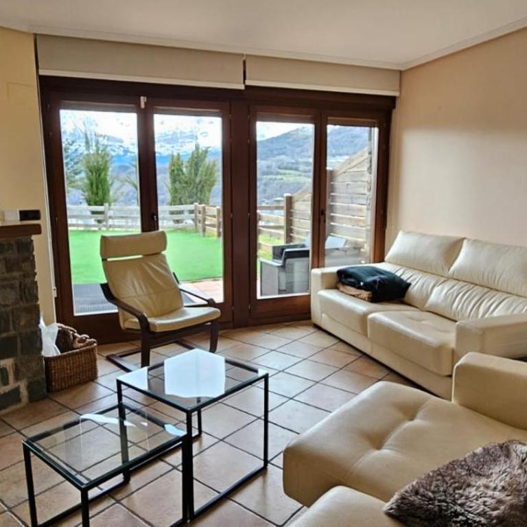 Chalet 4d en Panticosa en urbanización con piscina y padel - Casa - 22