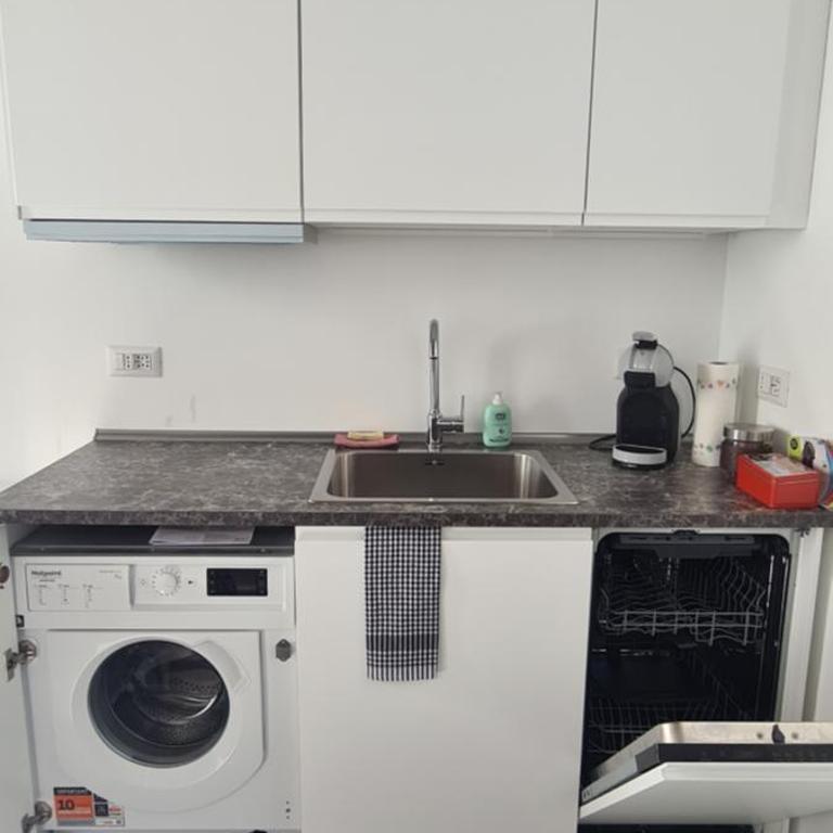 Bilocale zona Marghera appena ristrutturato - Appartamento con 1 Camera da Letto - 2