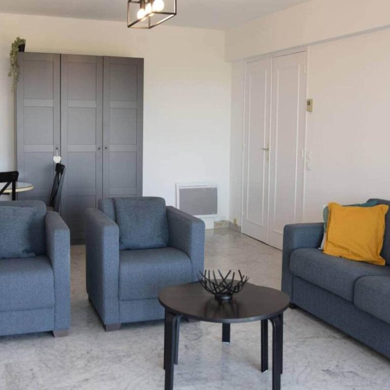 Apartment in Golfe Juan with Sea View - Appartement 1 Chambre - 3