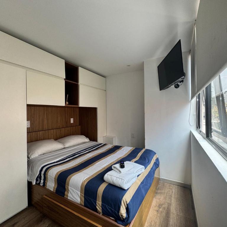 Calzolli Penthouse Casa de Huéspedes y Coliving - Double Room with Private Bathroom - 6