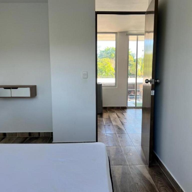 poblado canela - Habitación Doble con balcón - 6