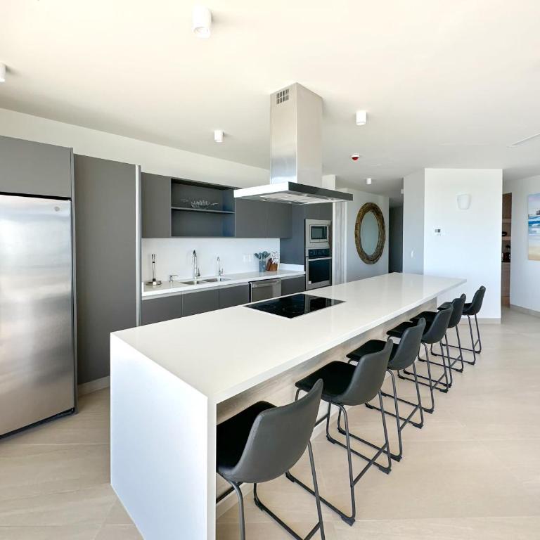 Brand New 6 Bedroom Penthouse #1010 - Apartamento - 15