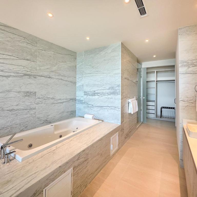 Brand New 6 Bedroom Penthouse #1010 - Apartamento - 39