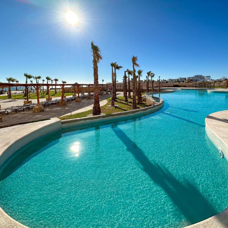 Brand New 6 Bedroom Penthouse #1010 - Apartamento - 86