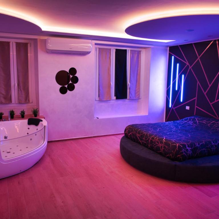 Torino d'Amare Suite - King Room with Spa Bath - 77