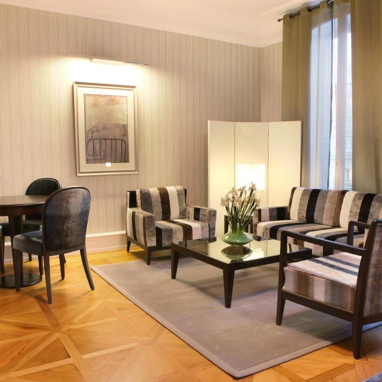 Logis Hôtel Ettenheim - Deluxe King Suite - 2
