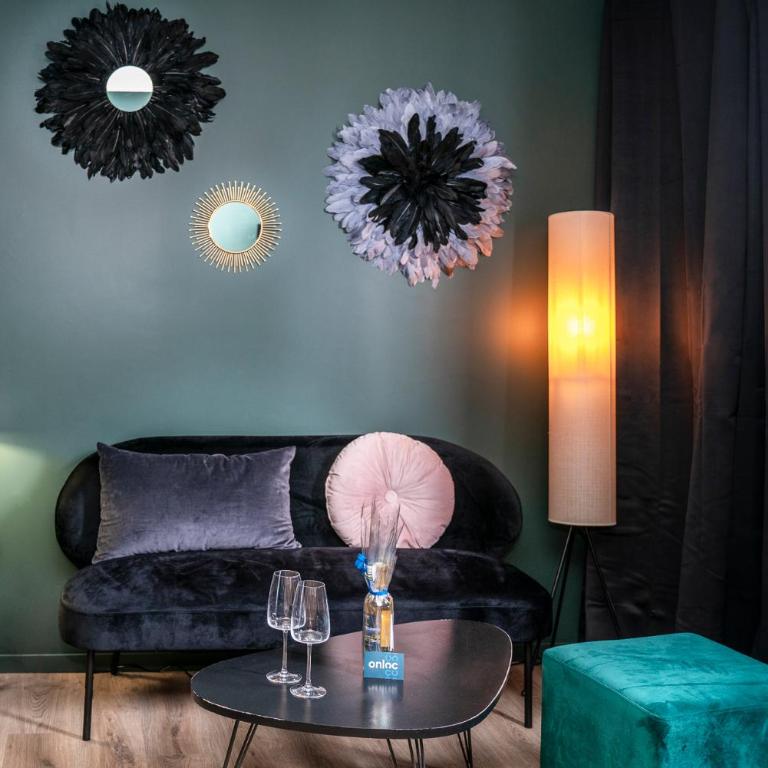 ONLOC - Le Romantique appart proche centre ville - Parking - Appartement 1 Chambre - 22