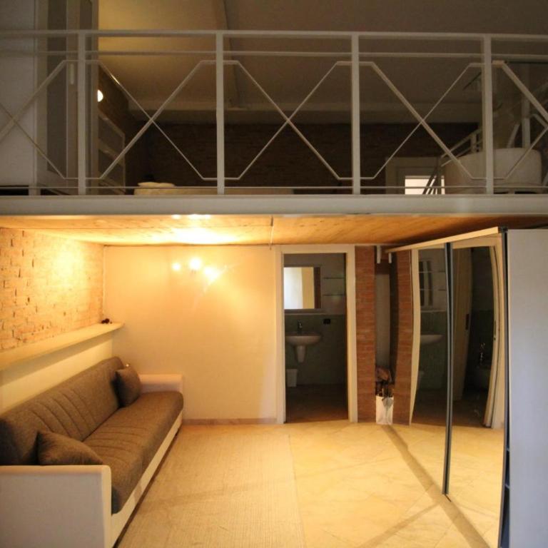 White house 6 - Two-Bedroom House - 92