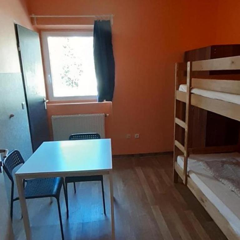 2-Rent Group Hostel Apartments EVE74 - Doppelzimmer - 4
