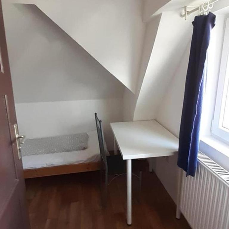 2-Rent Group Hostel Apartments EVE74 - Einzelzimmer - 3
