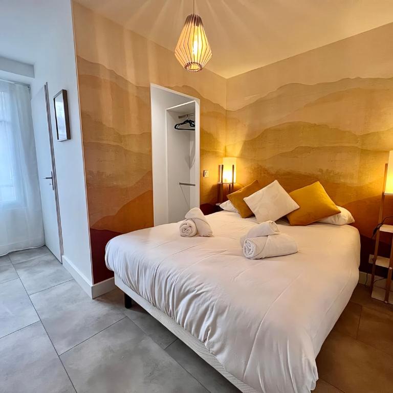 Le PRESTIGE du SANCTUAIRE - Three-Bedroom Apartment - 6