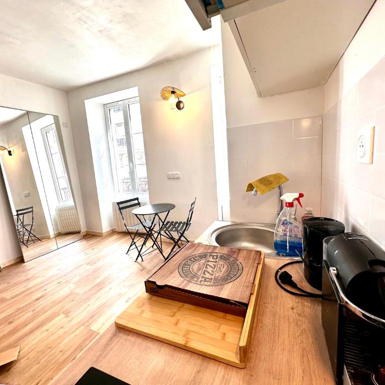 Sunny Paris studio in the heart of 11ème - Appartement 1 Chambre - 7