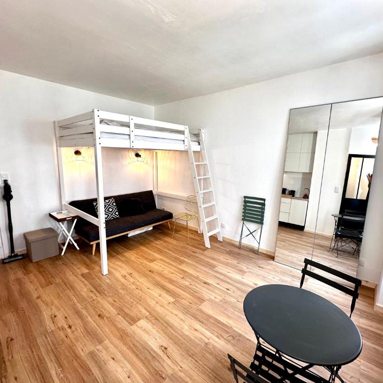 Sunny Paris studio in the heart of 11ème - Appartement 1 Chambre - 81