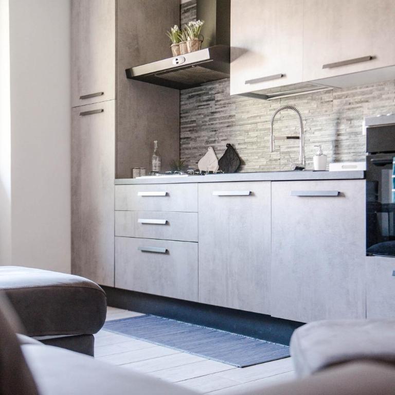 Grey Apartment Villa Olmo - Appartamento con 1 Camera da Letto - 5