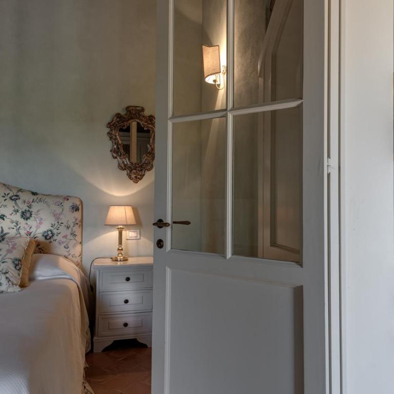 Villa il Castagno Wine & Resort - Suite Deluxe con Vasca Idromassaggio - 4